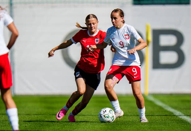 WOMEN SOCCER - U17, U 17 AUT vs POL, test match VIENNA,AUSTRIA,15.SEP.26 - WOMEN SOCCER - OEFB Under-17 international test match, Austria vs Poland. Image shows Katja Weber (AUT) and Amelia Polak (POL).  GEPAxpictures xEdgarxEisner