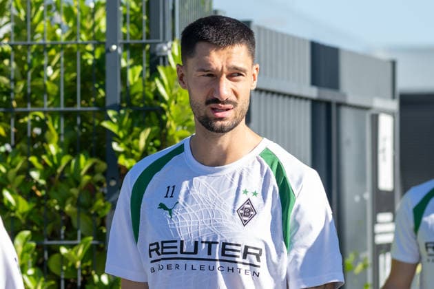 Tim Kleindienst, Borussia Mönchengladbach, No. 11 on his way to the training field. Borussia Mönchengladbach Open Practice, Soccer, Bundesliga, 2026–2027 Season, September 15, 2026, Borussia Mönchengladbach open practice, soccer, Bundesliga, 2026–2027 season, September 15, 2026, Mönchengladbach Copyright: xEibner-Pressefoto ThomasxHaeslerx EP_THR
