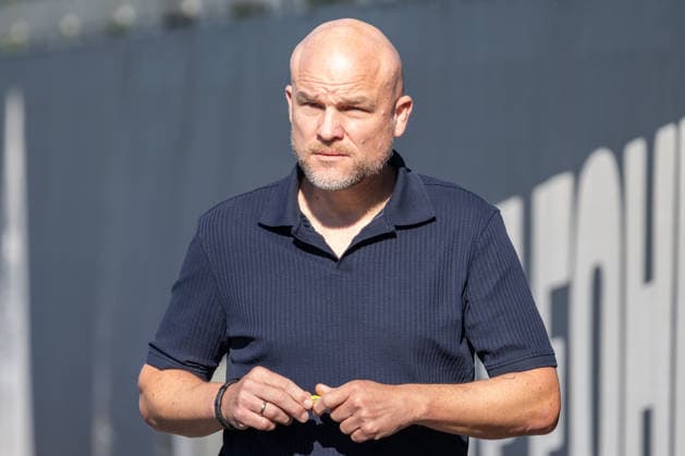 Rouven Schroeder, Borussia Mönchengladbach s sporting director, is present at the first-team training session. Public training session: Borussia Mönchengladbach, soccer, Bundesliga, 2026–2027 season, September 15, 2026, public training session for Borussia Mönchengladbach, soccer, Bundesliga, 2026–2027 season, September 15, 2026, Mönchengladbach Copyright: xEibner-Pressefoto ThomasxHaeslerx EP_THR