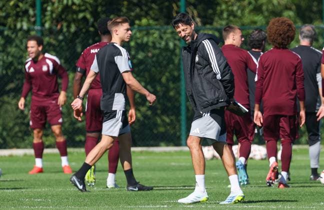 Anderlecht s head coach Vitor Bruno pictured during a training session of Belgian soccer team RSC Anderlecht ahead of the game against French club Olympique Lyonnais, Tuesday 15 September 2026 in Brussels, for the first day (out of 8) of the league phase of the UEFA Europa League phase. VIRGINIExLEFOUR  x186488051x