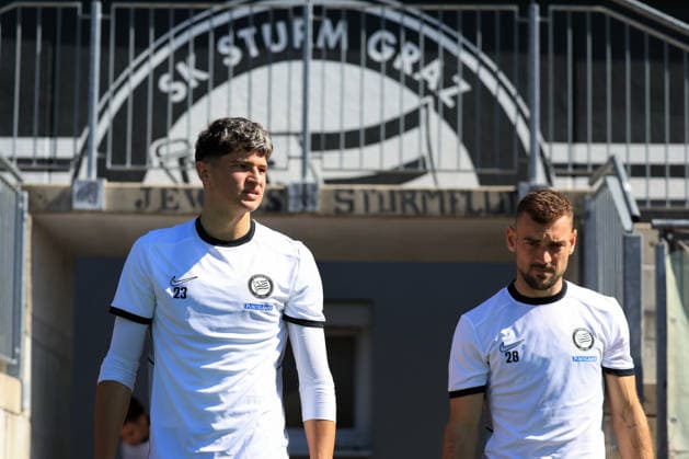 SOCCER - UEFA EL, Sturm vs Rennais GRAZ,AUSTRIA,15.SEP.26 - SOCCER - UEFA Europa League, Sturm Graz vs Stade Rennais FC, preview, training Sturm. Image shows Arjan Malic and Juergen Heil (Sturm).  GEPAxpictures xMarioxBuehner-Weinrauch
