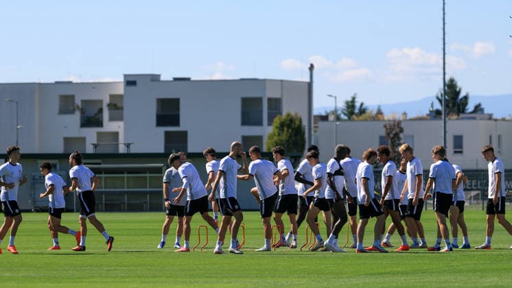 SOCCER - UEFA EL, Sturm vs Rennais GRAZ,AUSTRIA,15.SEP.26 - SOCCER - UEFA Europa League, Sturm Graz vs Stade Rennais FC, preview, training Sturm. Image shows the team of Sturm.  GEPAxpictures xMarioxBuehner-Weinrauch