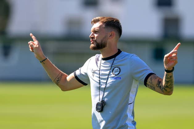 SOCCER - UEFA EL, Sturm vs Rennais GRAZ,AUSTRIA,15.SEP.26 - SOCCER - UEFA Europa League, Sturm Graz vs Stade Rennais FC, preview, training Sturm. Image shows head coach Fabio Ingolitsch (Sturm).  GEPAxpictures xMarioxBuehner-Weinrauch