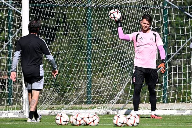 RSC Anderlecht v Olympique Lyon - UEFA Europa League Media Activities 15 09 2026 ANDERLECHT, BELGIUM - SEPTEMBER 15 : Coosemans Colin goalkeeper of RSC Anderlecht pictured during a training session ahead of the UEFA Europa League 2026 27 League Phase MD1 match between RSC Anderlecht and Olympique Lyon on September 15, 2026 in Anderlecht, Belgium, 15 09 2026 Anderlecht Belgium  Copyright: xNicoxVereeckenx