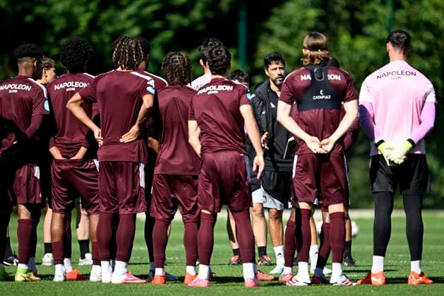 RSC Anderlecht v Olympique Lyon - UEFA Europa League Media Activities 15 09 2026 ANDERLECHT, BELGIUM - SEPTEMBER 15 : Bruno Vitor head coach of RSC Anderlecht pictured during a training session ahead of the UEFA Europa League 2026 27 League Phase MD1 match between RSC Anderlecht and Olympique Lyon on September 15, 2026 in Anderlecht, Belgium, 15 09 2026 Anderlecht Belgium  Copyright: xNicoxVereeckenx