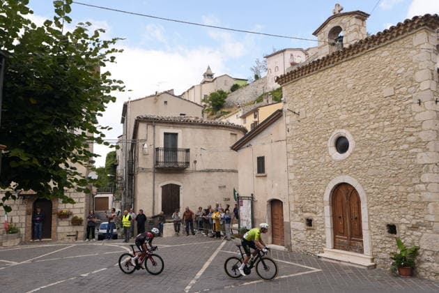 The pack rides cycles during during the Giro d™Abruzzo, stage 1 from Cupello to Casalincontrada (155 km) - Abruzzo, Italy - Tuesday, September 15, 2026. - cycling.  Copyright: xFabioxFerrari LaPressex
