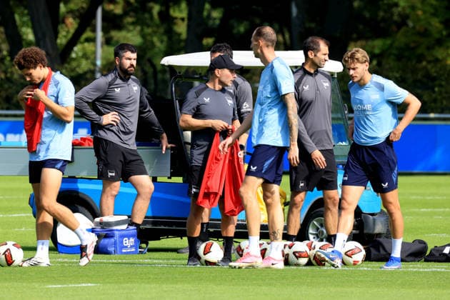 September 15, 2026, Germany, Soccer, 2. Bundesliga, 2026–2027 Season, Sportforum, Hertha BSC, Hertha BSC training session, Head Coach Stefan Leitl, Hertha BSC Berlin, Gustaf Nilsson, Hertha BSC Berlin 9, Marton Dardai, Hertha BSC Berlin 31, 2. Bundesliga; DFB and DFL regulations prohibit any use of photographs as image sequences and or quasi-video. Berlin Sportforum, Berlin, Germany Copyright: xNordphotox xEnglerx