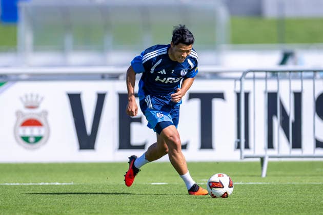 September 15, 2026, Soccer, FC Schalke 04 Training Session Hee-chan Hwang FC Schalke 04 Gelsenkirchen FC Schalke 04 Training Facility North Rhine-Westphalia, Germany xRHR PHOTO YYx Copyright: RHR-FOTOx RHR-FOTO YY