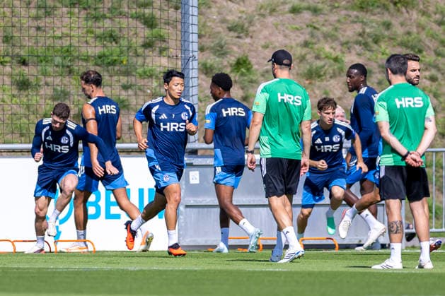 September 15, 2026, Soccer, FC Schalke 04 practice Hee-chan Hwang FC Schalke 04 Gelsenkirchen FC Schalke 04 training facility NRW Germany xRHR PHOTO YYx Copyright: RHR-FOTOx RHR-FOTO YY