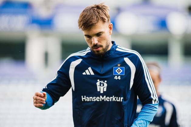 Hamburger SV Training, September 15, 2026: Mario Vuskovic, 44, Returns to Training for Hamburger SV — Soccer, Training, Return — Mario Vuskovic at Hamburger SV Training on September 15, 2026, at the Volksparkstadion, Hamburg DFL regulations prohibit any use of photographs as image sequences and or quasi-video Copyright: xBEAUTIFULxSPORTS Tonhäuserx