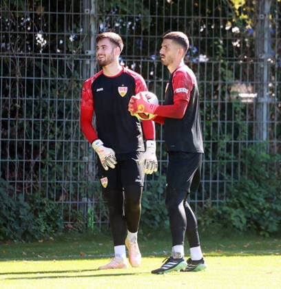 September 15, 2026 VfB Stuttgart Training Germany, Stuttgart, September 15, 2026, Soccer, Bundesliga, 2026–2027 Season, VfB Stuttgart Training (from left) Dennis Seimen, Fabian Bredlow