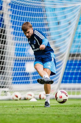 Hamburger SV Training, September 15, 2026: Mario Vuskovic, 44, is back in training. Soccer, Training, Return: Mario Vuskovic at Hamburger SV training on September 15, 2026, at the Volksparkstadion, Hamburg DFL regulations prohibit any use of photographs as image sequences and or quasi-video Copyright: xBEAUTIFULxSPORTS Tonhäuserx