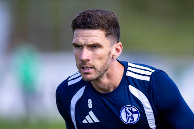 September 15, 2026, Soccer, FC Schalke 04 practice Robin Gosens FC Schalke 04 Gelsenkirchen FC Schalke 04 training facility NRW Germany xRHR PHOTO YYx Copyright: RHR-FOTOx RHR-FOTO YY
