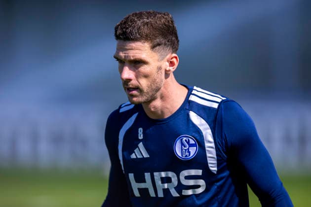 September 15, 2026, Soccer, FC Schalke 04 practice Robin Gosens FC Schalke 04 Gelsenkirchen FC Schalke 04 training facility NRW Germany xRHR PHOTO YYx Copyright: RHR-FOTOx RHR-FOTO YY