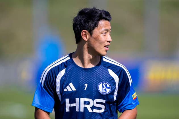 September 15, 2026, Soccer, FC Schalke 04 practice Hee-chan Hwang FC Schalke 04 Gelsenkirchen FC Schalke 04 training facility North Rhine-Westphalia, Germany xRHR PHOTO YYx Copyright: RHR-FOTOx RHR-FOTO YY