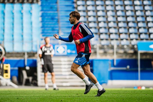 Hamburger SV Training, September 15, 2026 Mario Vuskovic Hamburger SV, 44 Soccer, Training, Return Mario Vuskovic Training session for Hamburger SV on September 15, 2026, at the Volksparkstadion, Hamburg. DFL regulations prohibit any use of photographs as image sequences and or quasi-video. Copyright: xBEAUTIFULxSPORTS Tonhäuserx