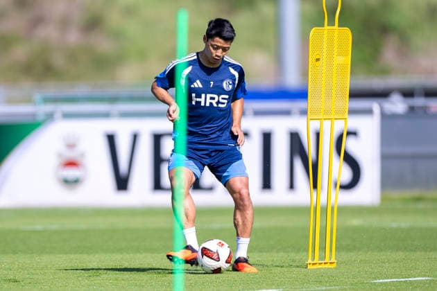 September 15, 2026, Soccer, FC Schalke 04 practice Hee-chan Hwang FC Schalke 04 Gelsenkirchen FC Schalke 04 training facility North Rhine-Westphalia, Germany xRHR PHOTO YYx Copyright: RHR-FOTOx RHR-FOTO YY