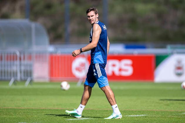 September 15, 2026, Soccer, FC Schalke 04 Practice Maximilian Wöber FC Schalke 04 Gelsenkirchen FC Schalke 04 Training Facility North Rhine-Westphalia, Germany xRHR PHOTO YYx Copyright: RHR-FOTOx RHR-FOTO YY