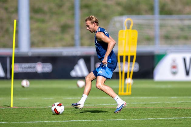September 15, 2026, Soccer, FC Schalke 04 Training Timo Becker FC Schalke 04 Gelsenkirchen FC Schalke 04 Training Facility NRW Germany xRHR PHOTO YYx Copyright: RHR-FOTOx RHR-FOTO YY
