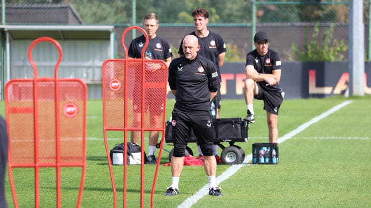 September 15, 2026, xrekx, Soccer, 2. Bundesliga, 1. FC Kaiserslautern Training, from left: Torsten Lieberknecht, Coach of 1. FC Kaiserslautern, Kaiserslautern