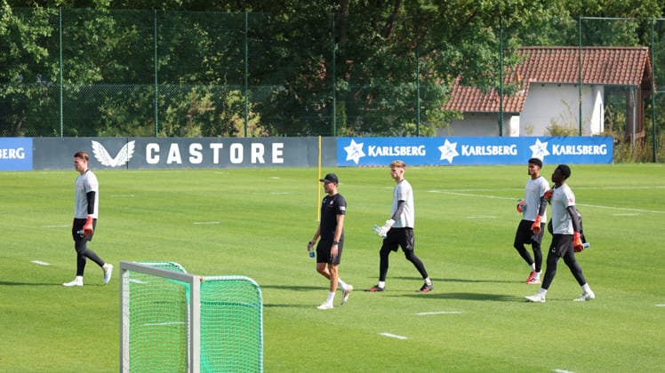 September 15, 2026, xrekx, Soccer, 2. Bundesliga, 1 FC Kaiserslautern Training: Julian Krahl, 1 FC Kaiserslautern Sören Rittmeier (goalkeeper coach), 1 FC Kaiserslautern Fabian Heck, Yannick Onohiol, 1 FC Kaiserslautern Enis Kamga, 1 FC Kaiserslautern Kaiserslautern