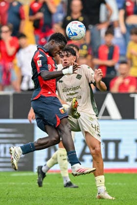 GenoaÕs Samuel Wiafe jumps for the ball with Sudtirol s Dhirar Brik during the Italian Cup soccer match between Genoa and Sudtirol at the Luigi Ferraris Stadium in Genoa, Italy - Tuesday, September 15, 2026. - Soccer .  Copyright: xTanoxPecoraro LaPressex