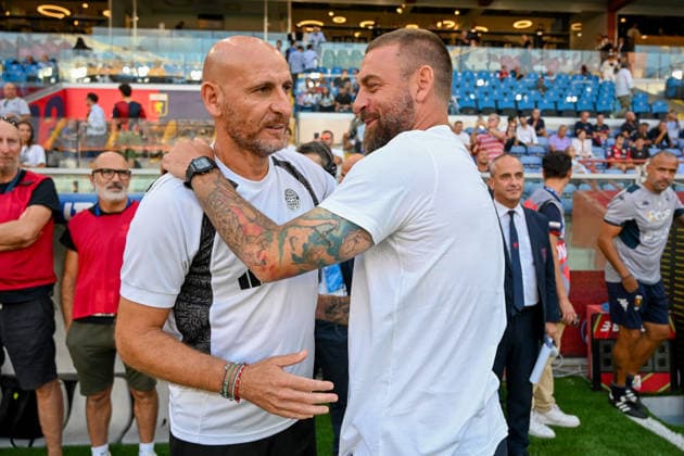 GenoaÕs head coach Daniele De Rossi and Sudtirol s head coach Davide Possanzini during the Italian Cup soccer match between Genoa and Sudtirol at the Luigi Ferraris Stadium in Genoa, Italy - Tuesday, September 15, 2026. - Soccer .  Copyright: xTanoxPecoraro LaPressex