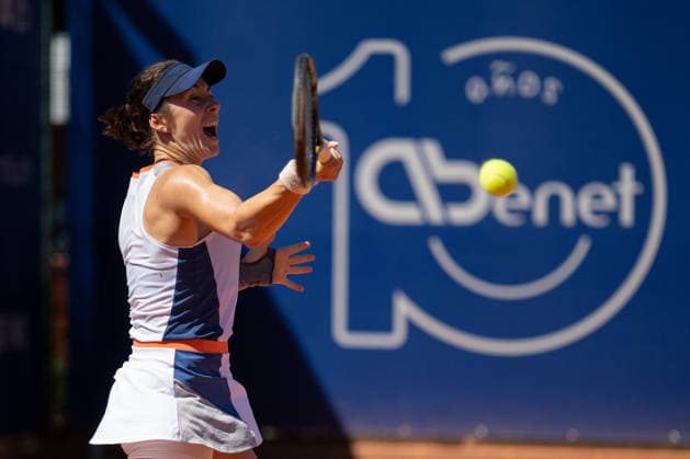 BBVA Open Internacional of Valencia Round of 32 Alicia Herrero Linana from Spain against Lucia Cortez Llorca from Spain in action during the BBVA Open Internacional of Valencia Round of 32 at Sporting Tennis Valencia, (Valencia ) on September 15, 2026. Copyright: xVicentexVidalxFernandezx