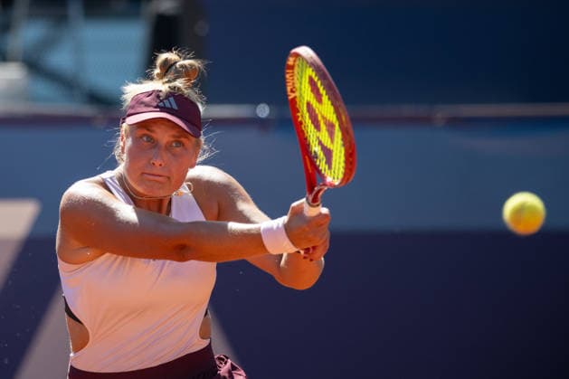 BBVA Open Internacional of Valencia Round of 32 Nastasja Schunk from Germany against Oksana Selekhmeteva from Spain in action during the BBVA Open Internacional of Valencia Round of 32 at Sporting Tennis Valencia, (Valencia ) on September 15, 2026. Copyright: xVicentexVidalxFernandezx