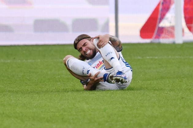 Injury: Joshua Bitter, MSV Duisburg, September 15, 2026, Soccer, 3rd Division, 2026–27 season, Matchday 6, MSV Duisburg vs. TSV Havelse. DFB regulations prohibit any use of photographs as image sequences and or quasi-video. Duisburg, Schauinsland Reisen Arena, North Rhine-Westphalia, Germany Team2