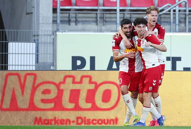 Football german 3. Liga Jahn Regensburg vs Fortuna Dusseldorf Boujellab Nassim of Regensburg ( L ) celebrates after scoring 1-0 during the 3. Liga football match between Jahn Regensburg and Fortuna Dusseldorf at Jahn Stadium in Regensburg , Bayern , Germany . September 15th , 2026 Copyright: xDavidexEliasx