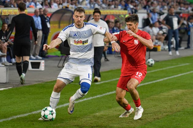 From left: Max Besuschkow (Duisburg) 17 and Eryk Grzywacz (Havelse) 12 in a one-on-one situation, September 9, 2026 ¢ Soccer ¢ MSV Duisburg vs. TSV Havelse, Schauinsland Reisen Arena, Duisburg, DFB and DFL regulations prohibit any use of photographs as image sequences and or quasi-video. NRW, Germany Copyright: xpepphotox xSaschaxWeizx pep00321, pep_20260915_hm
