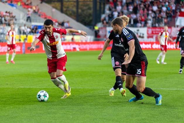 September 15, 2026, Soccer, GER, Season, 3rd Division, 2026–2027 Season, Matchday 6, SSV Jahn Regensburg vs. Fortuna Düsseldorf, Nassim Boujellab, SSV Jahn Regensburg vs. Tim Oberdorf, Düsseldorf. DFL regulations prohibit any use of photographs as image sequences and or quasi-video.