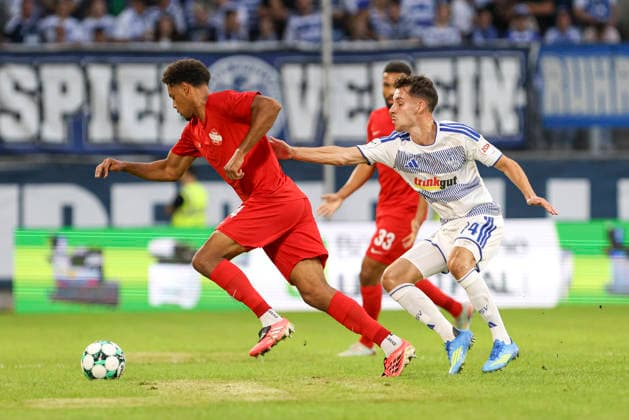 Yannick Mausehund of TSV Havelse and Conor Noss of MSV Duisburg battle for the ball during the 3. Liga match between MSV Duisburg and TSV Havelse at the Schauinsland Reisen Arena on September 15, 2026, in Duisburg, Germany. Photo by Oliver Kaelke, DeFodi Images. Yannick Mausehund of TSV Havelse and Conor Noss of MSV Duisburg battle for the ball during the 3. Liga match between MSV Duisburg and TSV Havelse at Schauinsland Reisen Arena on September 15, 2026 in Duisburg, Germany. Photo by Oliver Kaelke, DeFodi Images. DFB and DFL regulations prohibit any use of photographs as image sequences and or quasi-video. Photo by Oliver Kaelke, DeFodi Images.