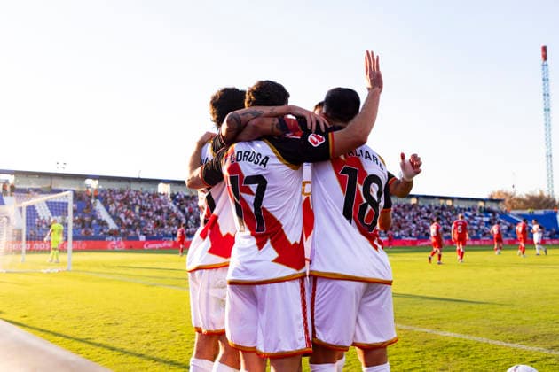 Rayo Vallecano vs. Espanyol, La Liga EA Sports 2026, September 15, 2026, Estadio Butarque, Leganés, Madrid, Spain Adria Pedrosa of Rayo Vallecano celebrates his goal during the La Liga EA Sports match between Rayo Vallecano and Espanyol at Estadio Butarque on September 15, 2026, in Leganés, Madrid, Spain Leganés Estadio Butarque Madrid Spain Copyright: xAlejandroxMatiasxAcostax