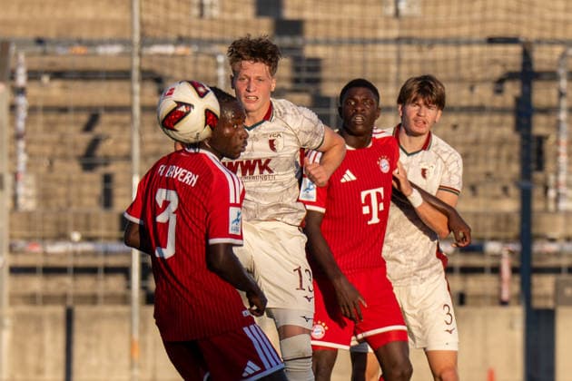 Richard Ajavi 3 FC Bayern Munich Amateurs, Felix Guha 13 FC Augsburg II, Assomo Bastian Friedrich 9 FC Bayern Munich Amateurs, David Lichtensteiger 3 FC Augsburg II, FC Bayern II vs. FC Augsburg II, Soccer, Bavarian Regional League, Matchday 9, September 15, 2026. DFB regulations prohibit any use of photographs as image sequences and or quasi-video. Munich, Bavaria, Germany Copyright: xkolbert-press UlrichxGamelx
