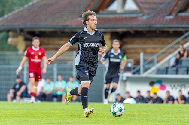 3rd Division: SG Sonnenhof Großaspach vs. Sportclub Verl, September 15, 2026, Aspach, GERMANY September 15, 2026 Mika Clausen Sportclub Verl, 21, during the match between SG Sonnenhof Großaspach and Sportclub Verl on Matchday 6 of the 3rd Division at the WIRmachenDRUCK Arena Copyright: xBEAUTIFULxSPORTS Steinx