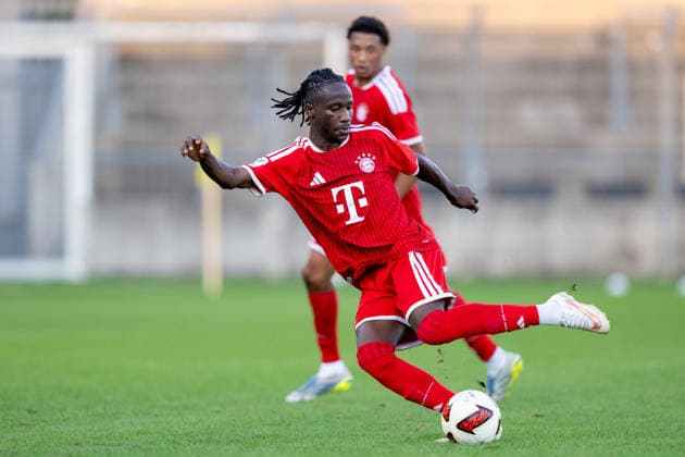 Richard Ajavi 3 FC Bayern Munich Amateurs, FC Bayern II vs. FC Augsburg II, Soccer, Bavarian Regional League, Matchday 9, September 15, 2026. DFB regulations prohibit any use of photographs as image sequences and or quasi-video. Munich, Bavaria, Germany Copyright: xkolbert-press UlrichxGamelx