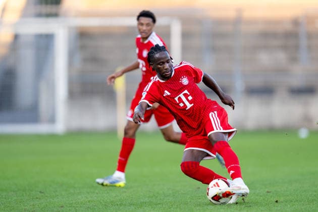 Richard Ajavi 3 FC Bayern Munich Amateurs, FC Bayern II vs. FC Augsburg II, Soccer, Bavarian Regional League, Matchday 9, September 15, 2026. DFB regulations prohibit any use of photographs as image sequences and or quasi-video. Munich, Bavaria, Germany Copyright: xkolbert-press UlrichxGamelx