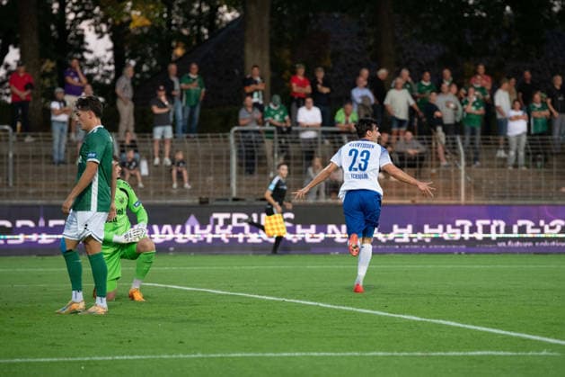 1. FC 1905 Schweinfurt vs. FV Illertissen, Sachs-Stadion Football, Regionalliga Bayern 1. FC 1905 Schweinfurt vs. FV Illertissen 15 Sep 2026 Sachs-Stadion , Schweinfurt, Germany Image: Eduard Heckmann (FVI) celebrating his goal tot he 1:0. DFL REGULATIONS PROHIBIT ANY USE OF PHOTOGRAPHS AS IMAGE SEQUENCES AND OR QUASI-VIDEO Copyright: xPresseFotoxEvansx