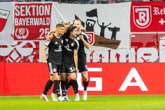September 15, 2026, Soccer, GER, Season, 3rd Division, 2026–2027 Season, Matchday 6, SSV Jahn Regensburg vs. Fortuna Düsseldorf: Celebrations after the 1–1 draw by Erik Wekesser, Düsseldorf. DFL REGULATIONS PROHIBIT ANY USE OF PHOTOGRAPHS AS IMAGE SEQUENCES AND OR QUASI-VIDEO