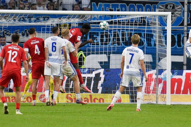 Donald Nduka Havelse, 27, scores the goal to make it 0-1 on September 15, 2026 ¢ Soccer ¢ MSV Duisburg vs. TSV Havelse, Schauinsland Reisen Arena, Duisburg, DFB and DFL regulations prohibit any use of photographs as image sequences and or quasi-video. NRW, Germany Copyright: xpepphotox xSaschaxWeizx pep00321, pep_20260915_hm