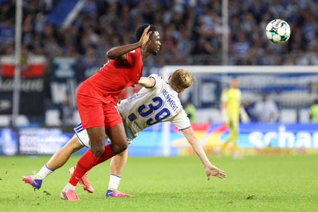 Donald Nduka of TSV Havelse and Peter Remmert of MSV Duisburg battle for the ball during the 3. Liga match between MSV Duisburg and TSV Havelse at the Schauinsland Reisen Arena on September 15, 2026, in Duisburg, Germany. Photo by Oliver Kaelke, DeFodi Images. Donald Nduka of TSV Havelse and Peter Remmert of MSV Duisburg battle for the ball during the 3. Liga match between MSV Duisburg and TSV Havelse at Schauinsland Reisen Arena on September 15, 2026 in Duisburg, Germany. Photo by Oliver Kaelke, DeFodi Images. DFB and DFL regulations prohibit any use of photographs as image sequences and or quasi-video. Photo by Oliver Kaelke, DeFodi Images.
