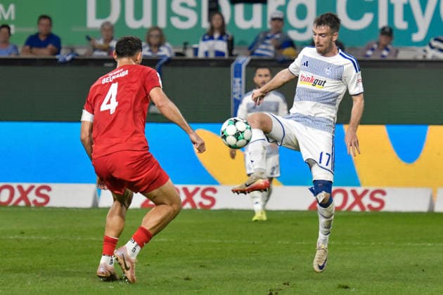 From left in a one-on-one duel: Semi Belkahia (Havelse) 4, Max Besuschkow (Duisburg) 17, 15, 09, 2026 ¢ Soccer ¢ MSV Duisburg vs. TSV Havelse, Schauinsland Reisen Arena, Duisburg, DFB and DFL regulations prohibit any use of photographs as image sequences and or quasi-video. NRW, Germany Copyright: xpepphotox xSaschaxWeizx pep00321, pep_20260915_hm