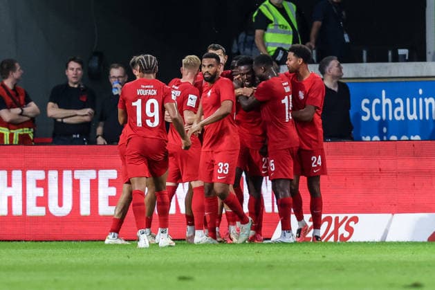 Sports, Soccer, 3rd Division, 2026–2027 Season, Matchday 6: MSV Duisburg vs. TSV Havelse, September 15, 2026, Schauinsland Reisen Arena: TSV Havelse celebrates after taking a 1–0 lead thanks to a goal by Donald Nduka (Havelse 27); the players are celebrating at the Schauinsland Reisen Arena in Duisburg, North Rhine-Westphalia, Germany