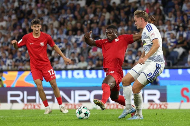 Alexander Guiddir of TSV Havelse and Aljaz Casar of MSV Duisburg battle for the ball during the 3. Liga match between MSV Duisburg and TSV Havelse at the Schauinsland Reisen Arena on September 15, 2026, in Duisburg, Germany. Photo by Oliver Kaelke, DeFodi Images. Alexander Guiddir of TSV Havelse and Aljaz Casar of MSV Duisburg battle for the ball during the 3. Liga match between MSV Duisburg and TSV Havelse at Schauinsland Reisen Arena on September 15, 2026 in Duisburg, Germany. Photo by Oliver Kaelke, DeFodi Images. DFB and DFL regulations prohibit any use of photographs as image sequences and or quasi-video. Photo by Oliver Kaelke, DeFodi Images.