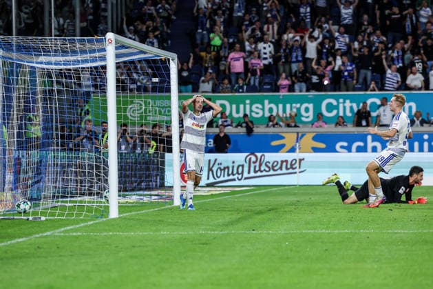 Sports, Soccer, 3rd Division, 2026–2027 Season, Matchday 6: MSV Duisburg vs. TSV Havelse, September 15, 2026, Schauinsland Reisen Arena: Offside goal for MSV Duisburg—the goal doesn’t count. Conor Noß (MSV Duisburg, No. 14) throws his hands up in disbelief. Duisburg, Schauinsland Reisen Arena, North Rhine-Westphalia, Germany