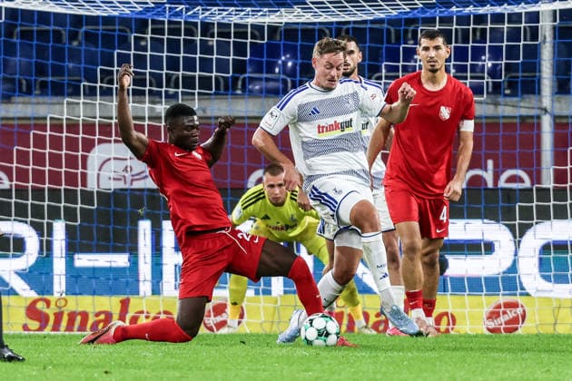 Sports, Soccer, 3rd Division, 2026–2027 Season, Matchday 6: MSV Duisburg vs. TSV Havelse, September 15, 2026, Schauinsland Reisen Arena, Alexander Guiddir (Havelse), Aljaz Casar (MSV Duisburg), 8 tackles, Duisburg, Schauinsland Reisen Arena, North Rhine-Westphalia, Germany