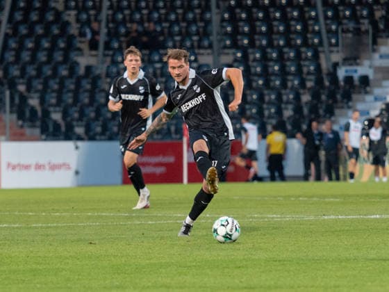 Yari Otto SC Verl, 17 on the Ball GER, Soccer, SG Sonnenhof Grossaspach vs. SC Verl, 3rd League, Matchday 6, Aspach, 2026–2027 Season, September 15, 2026 GER, Soccer, SG Sonnenhof Grossaspach vs. SC Verl, 3rd Division, Matchday 6, 2026–2027 Season, September 15, 2026 Aspach Copyright: xCarstenxSchweringx EP_CSG