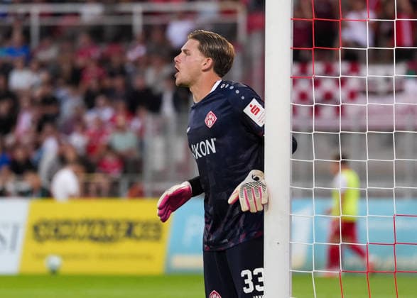 Marko Rajkovacic, FC Würzburg Kickers, 33, GER; FC Würzburg Kickers vs. TSV Alemannia Aachen, 3. Liga, Matchday 6, 2026–27 season, AKON Arena, Würzburg, September 15, 2026 Würzburg Kickers vs. Alemannia Aachen, 3rd Division, Matchday 6, 2026–27 season, September 15, 2026, Würzburg Copyright: xEibner-Pressefoto ScottxColemanx EP_SCN